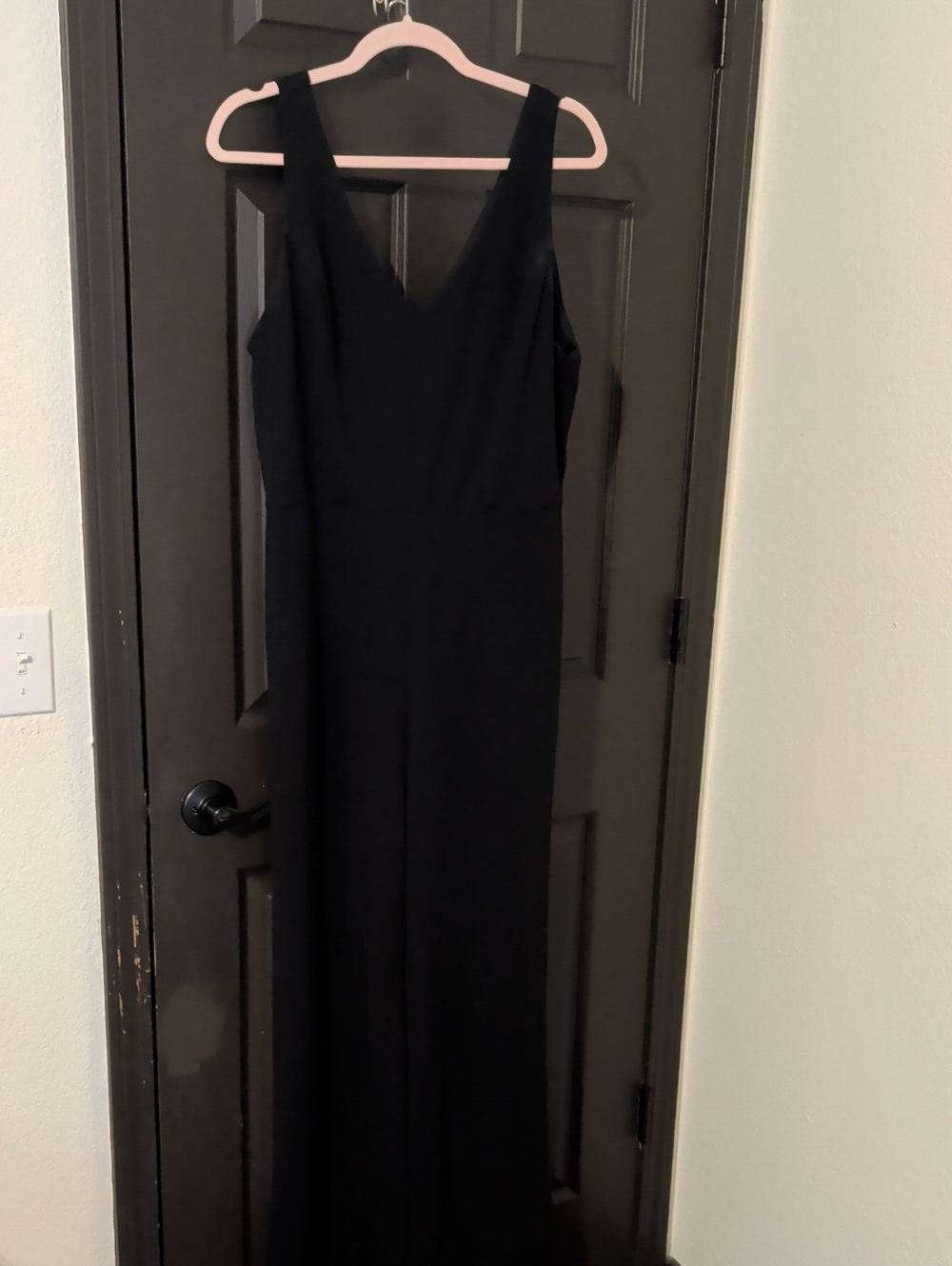 Sleeveless Black V-Neck Wide-Leg Jumpsuit